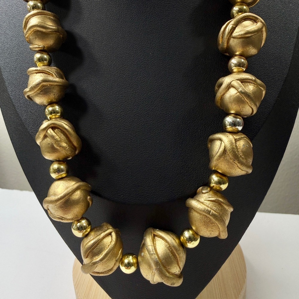 Chunky Gold Tone Statement Necklace Large Textured Beads Clasp Party Vintage - Picture 3 of 9